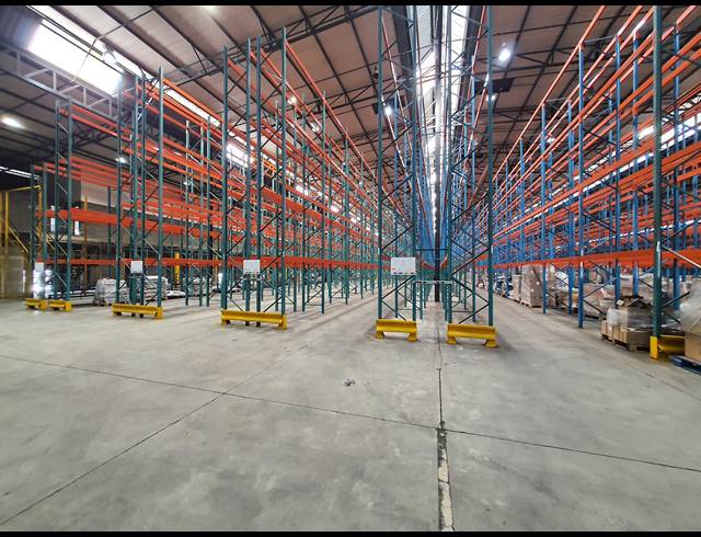 7,988M² WAREHOUSE TO LET IN RANDJESPARK